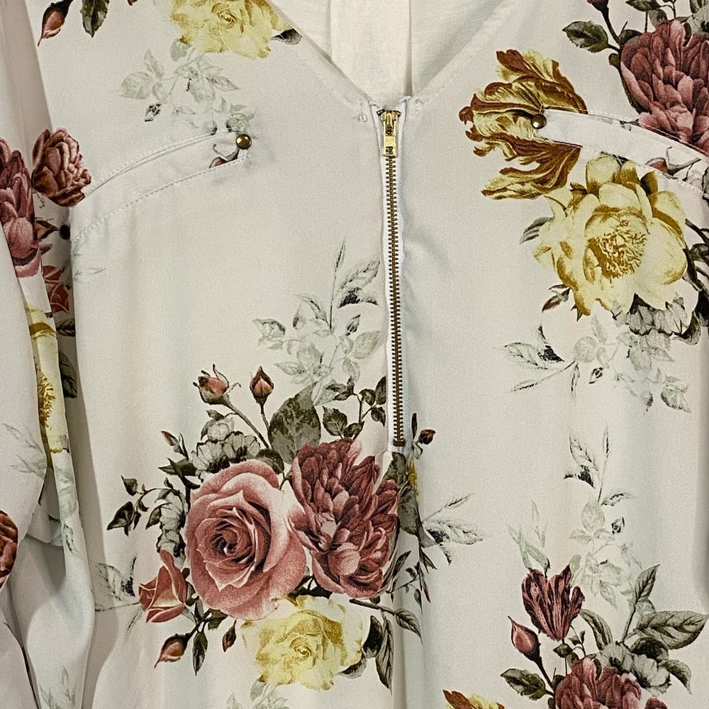 Rue21 Long Convertible Sleeve Full Zip Top Blouse Women’s Size 3X Floral Rose - Picture 8 of 9